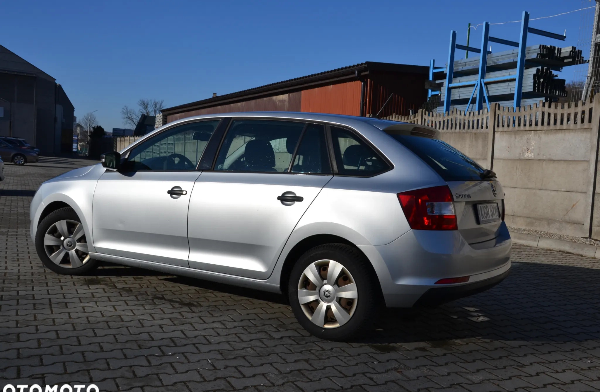 Skoda RAPID cena 23900 przebieg: 183000, rok produkcji 2016 z Gorlice małe 29